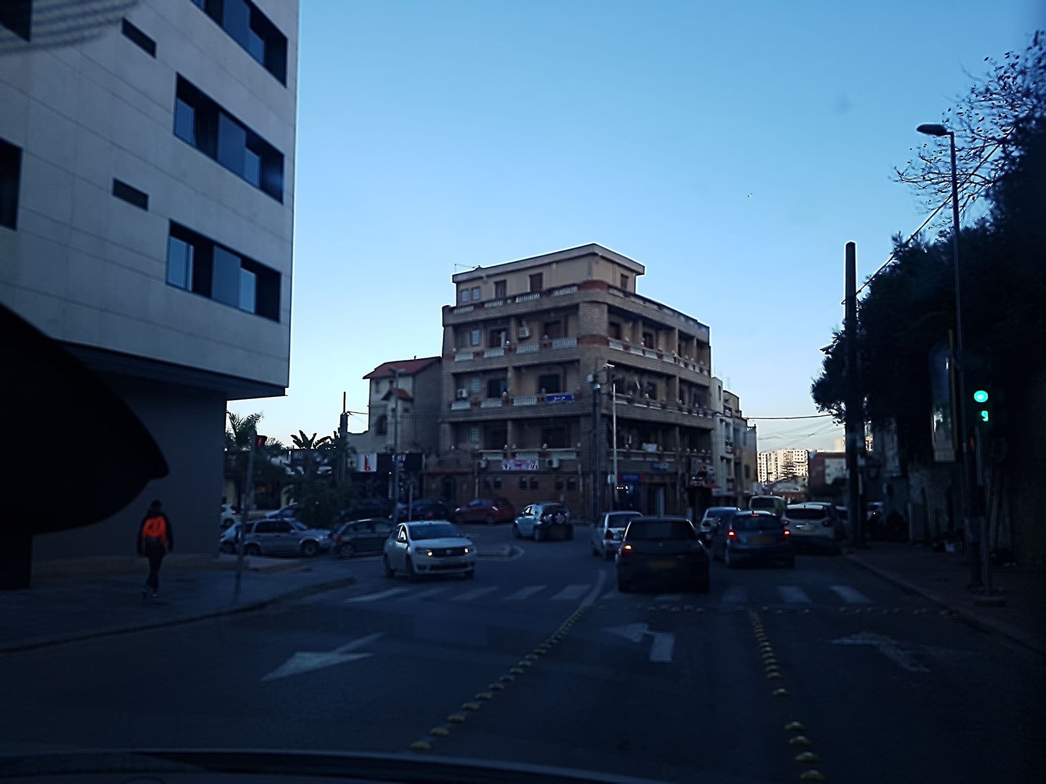 Street view near Lamaraz Art Hotel, Algiers — © daoudyezri (CC BY-SA · Mapillary)