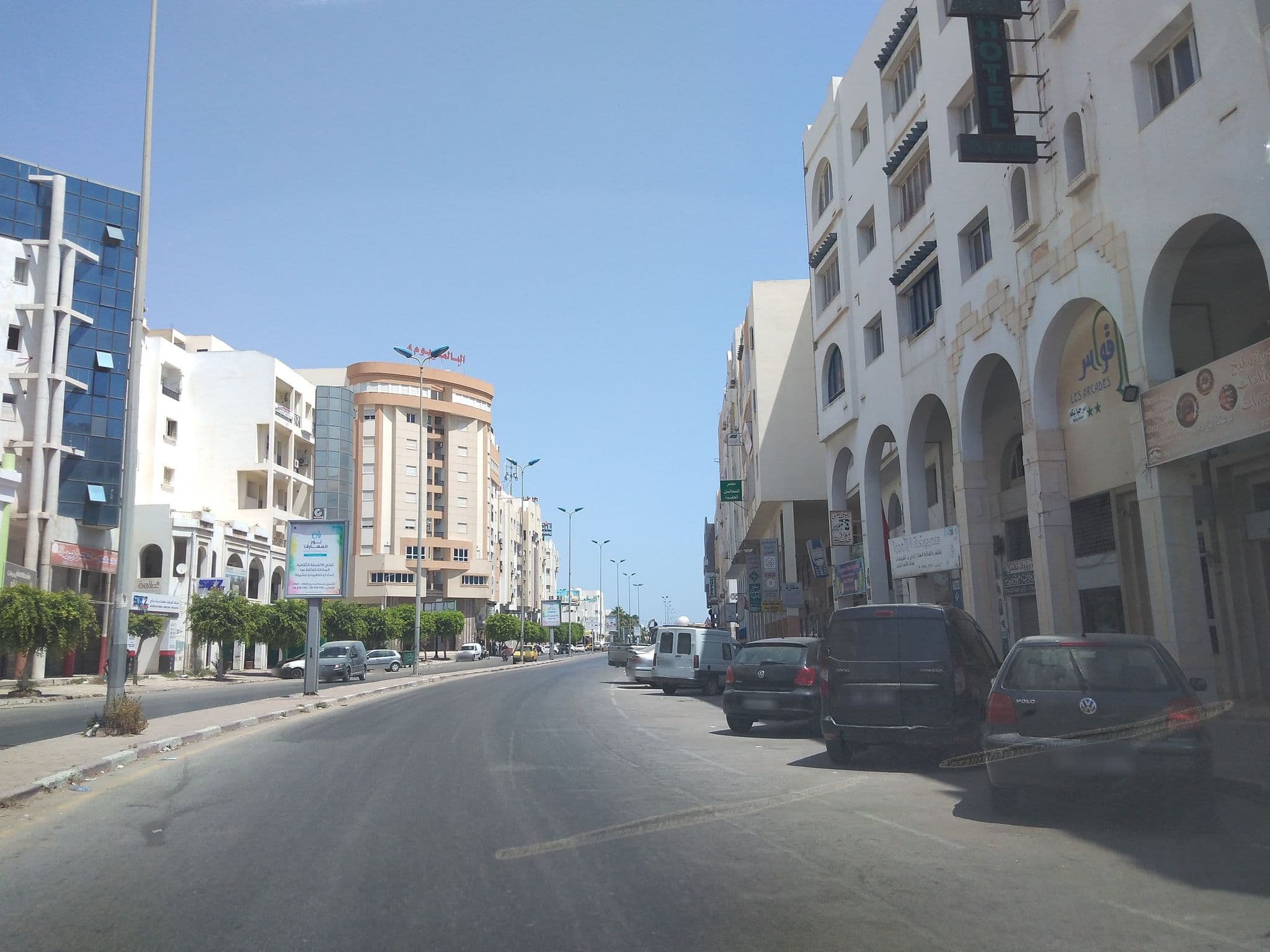 Street view near Hôtel Les Arcades, Sfax — © mohamedm (CC BY-SA · Mapillary)