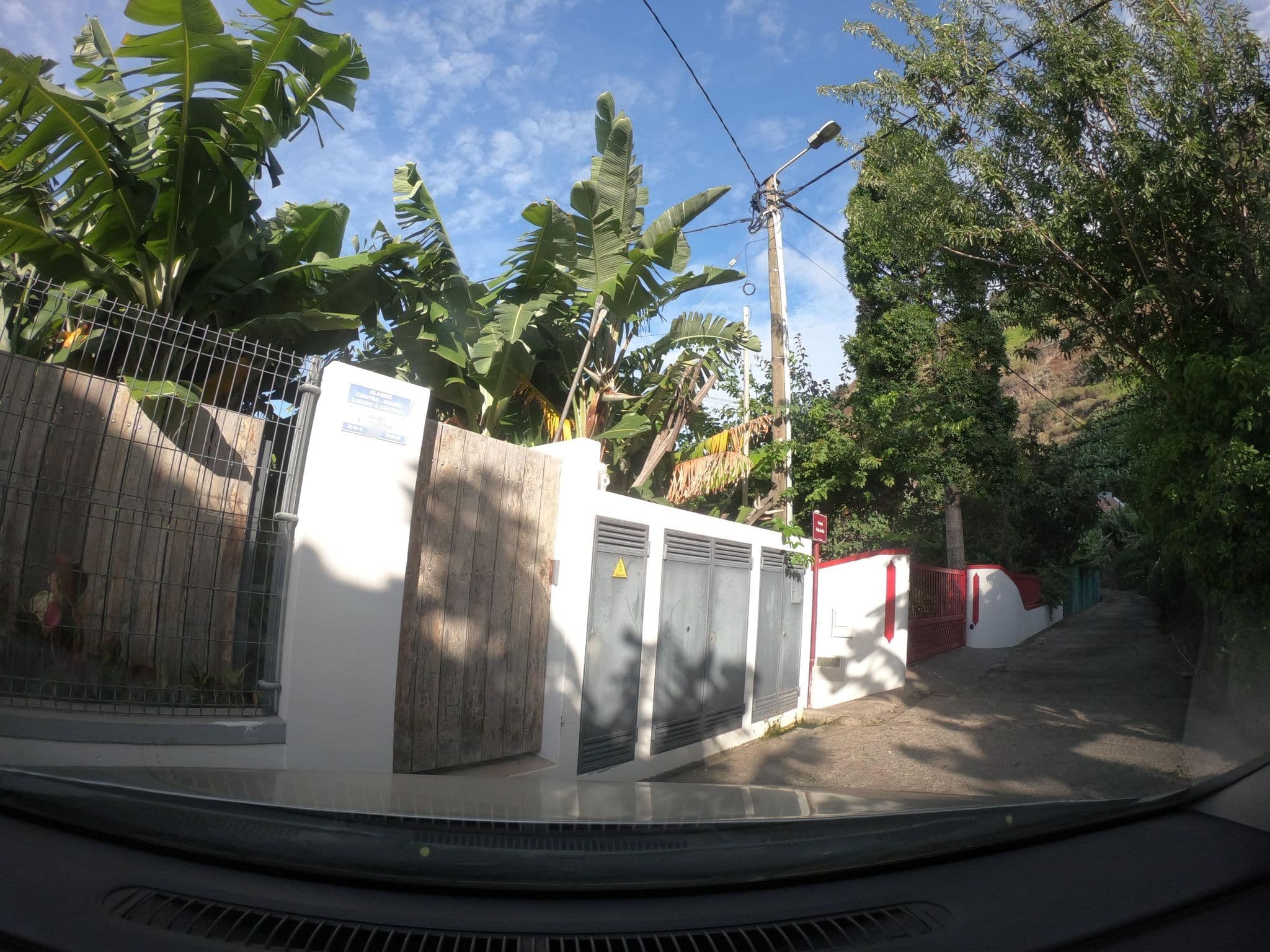 Street view near Cottage do Mar, Arco da Calheta — © filipesilva (CC BY-SA · Mapillary)