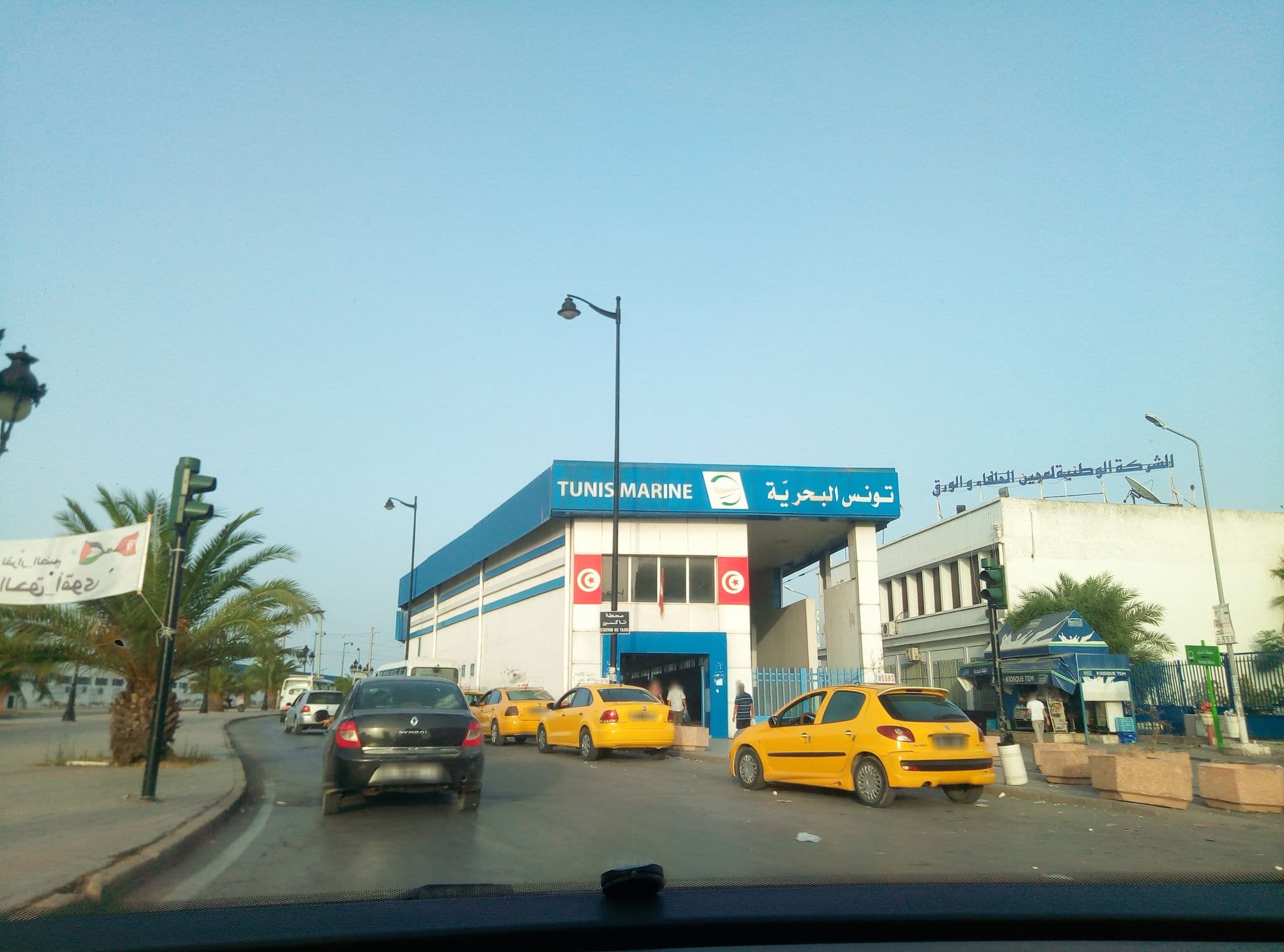 Street view near Bahy Hotel, Tunis — © ghassen98 (CC BY-SA · Mapillary)