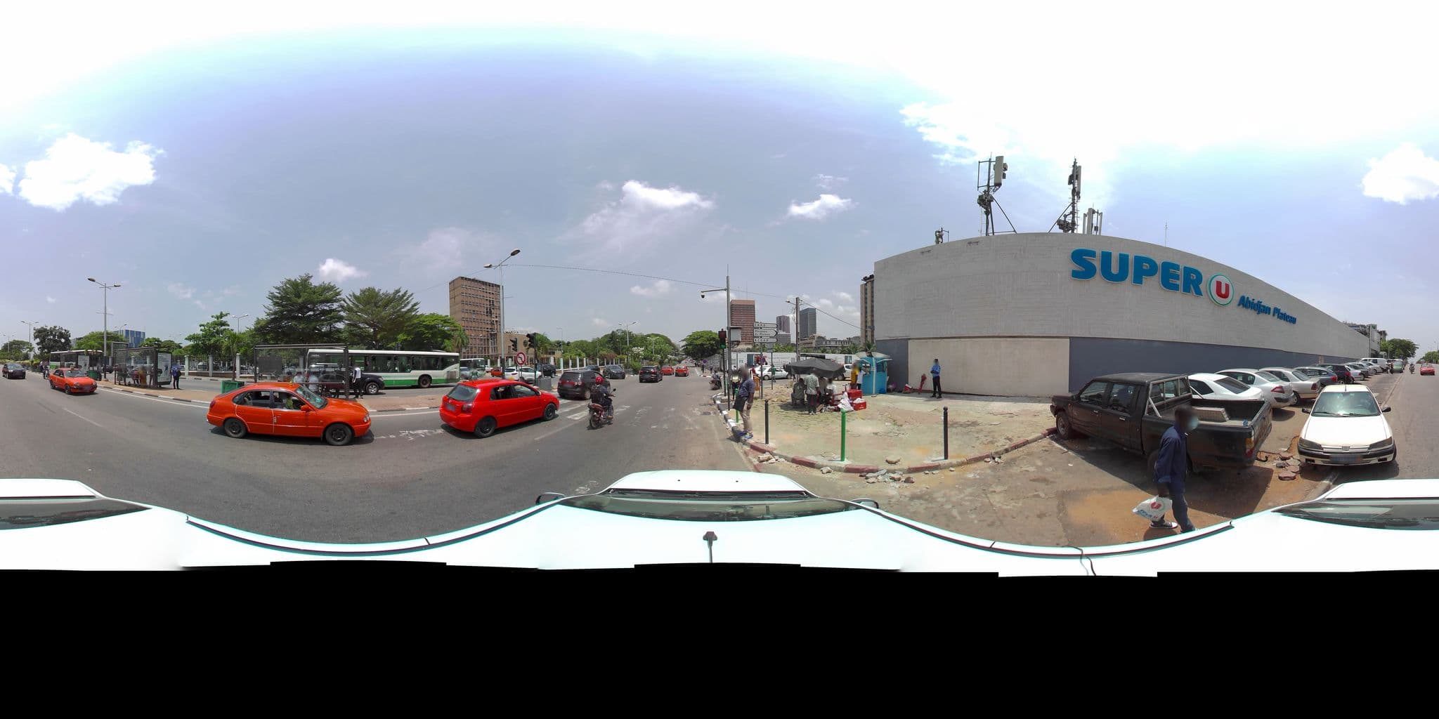 Street view near Hotel Tiama, Marcory — © cign (CC BY-SA · Mapillary)
