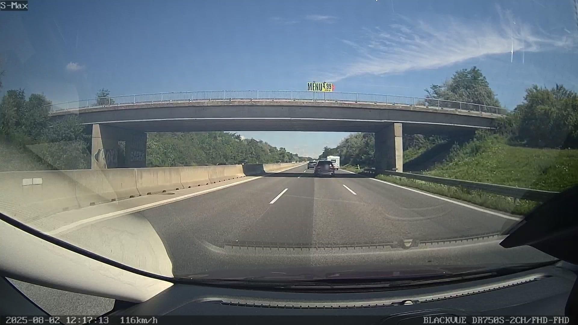 Street view near Residenz  Mandelgarten, Čataj — © hajty (CC BY-SA · Mapillary)