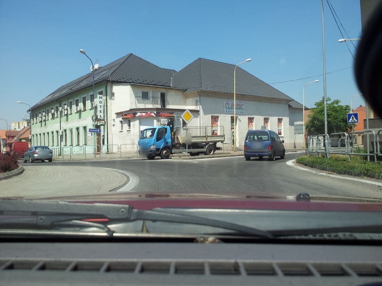 Street view near Roxy Pub, Holíč — © durko_freemap (CC BY-SA · Mapillary)