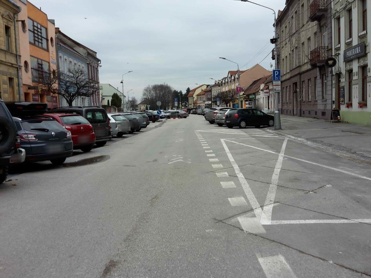 Street view near Deloris, Trenčín — © miroj (CC BY-SA · Mapillary)
