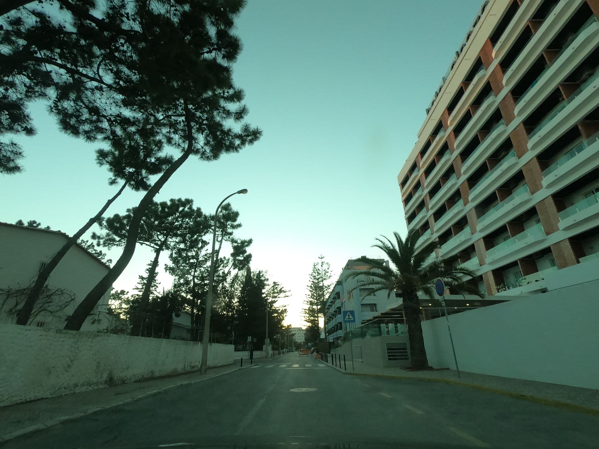Street view near Hotel Alcazar, Monte Gordo — © filohipo (CC BY-SA · Mapillary)