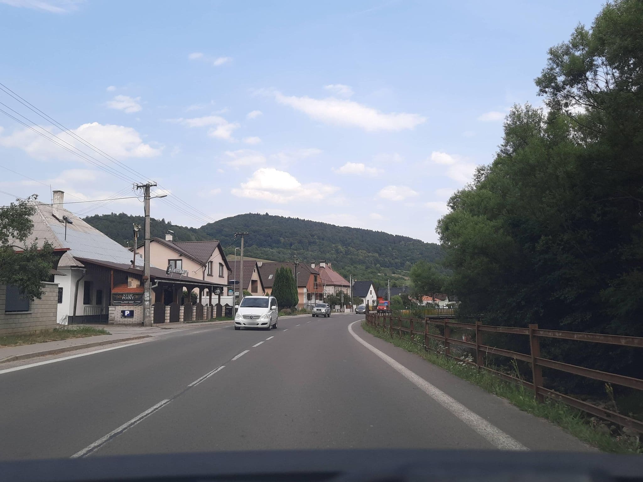Street view near Hotel Javorník, Dohňany — © ondrejlopatka (CC BY-SA · Mapillary)