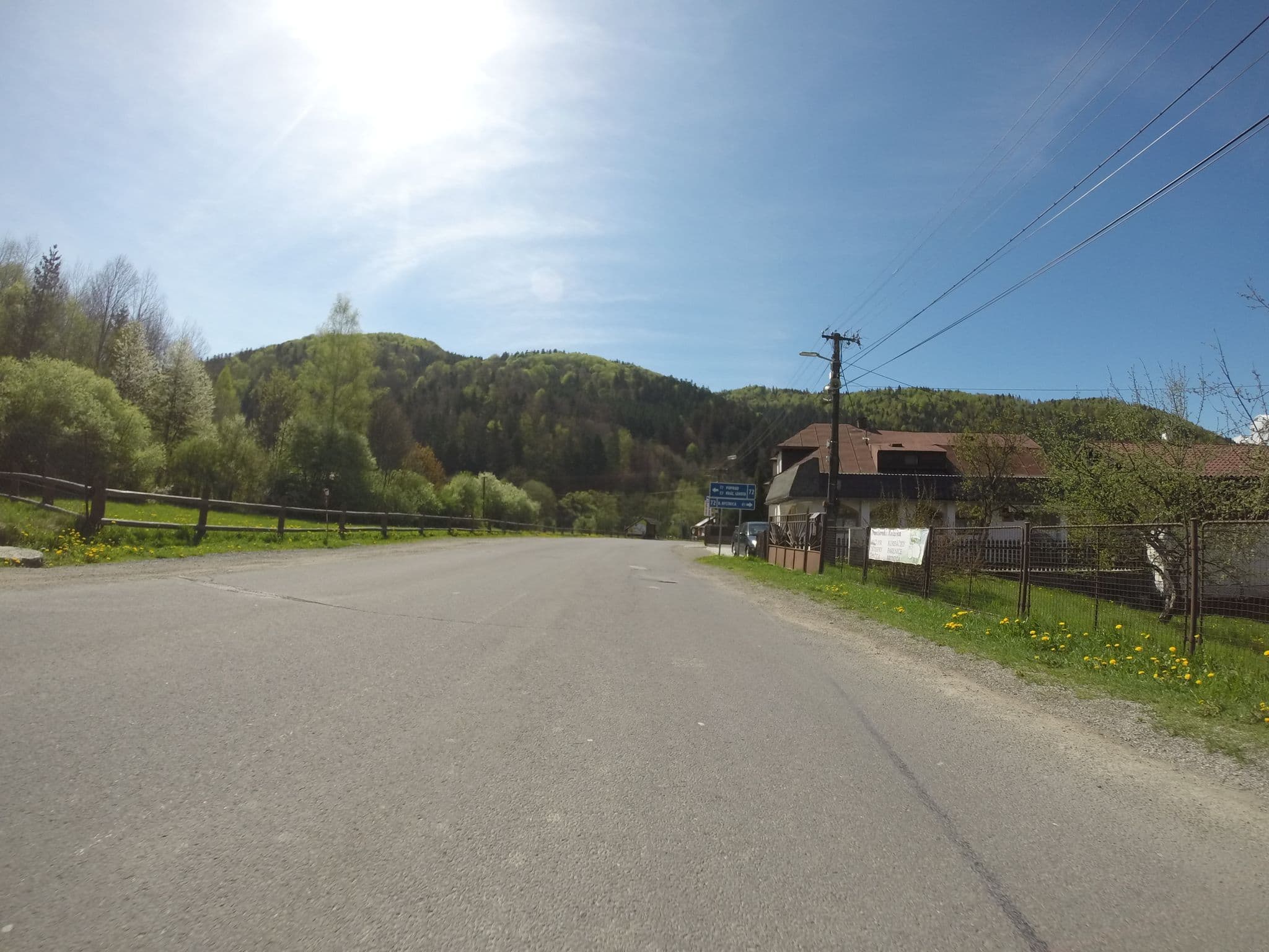 Street view near Zruby Bystrá, Valaská — © kayle (CC BY-SA · Mapillary)