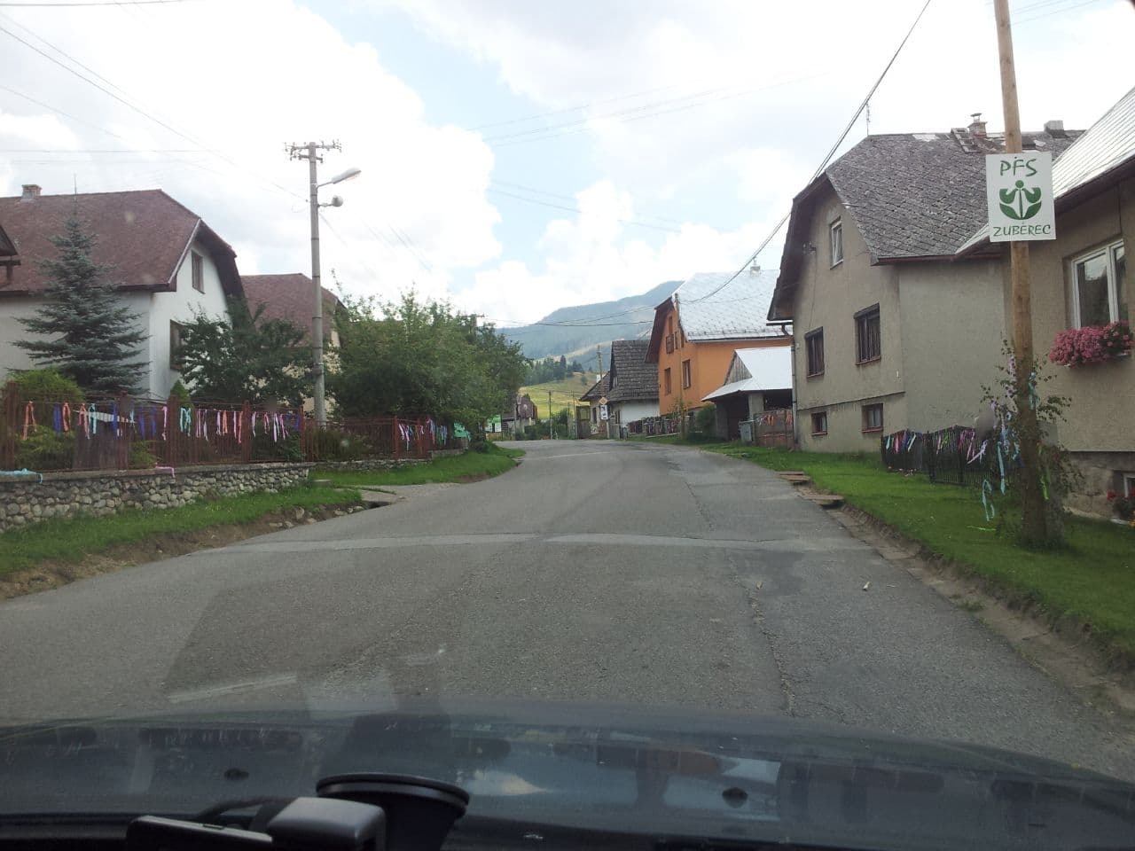 Street view near Penzión u Štefana, Zuberec — © durko_freemap (CC BY-SA · Mapillary)
