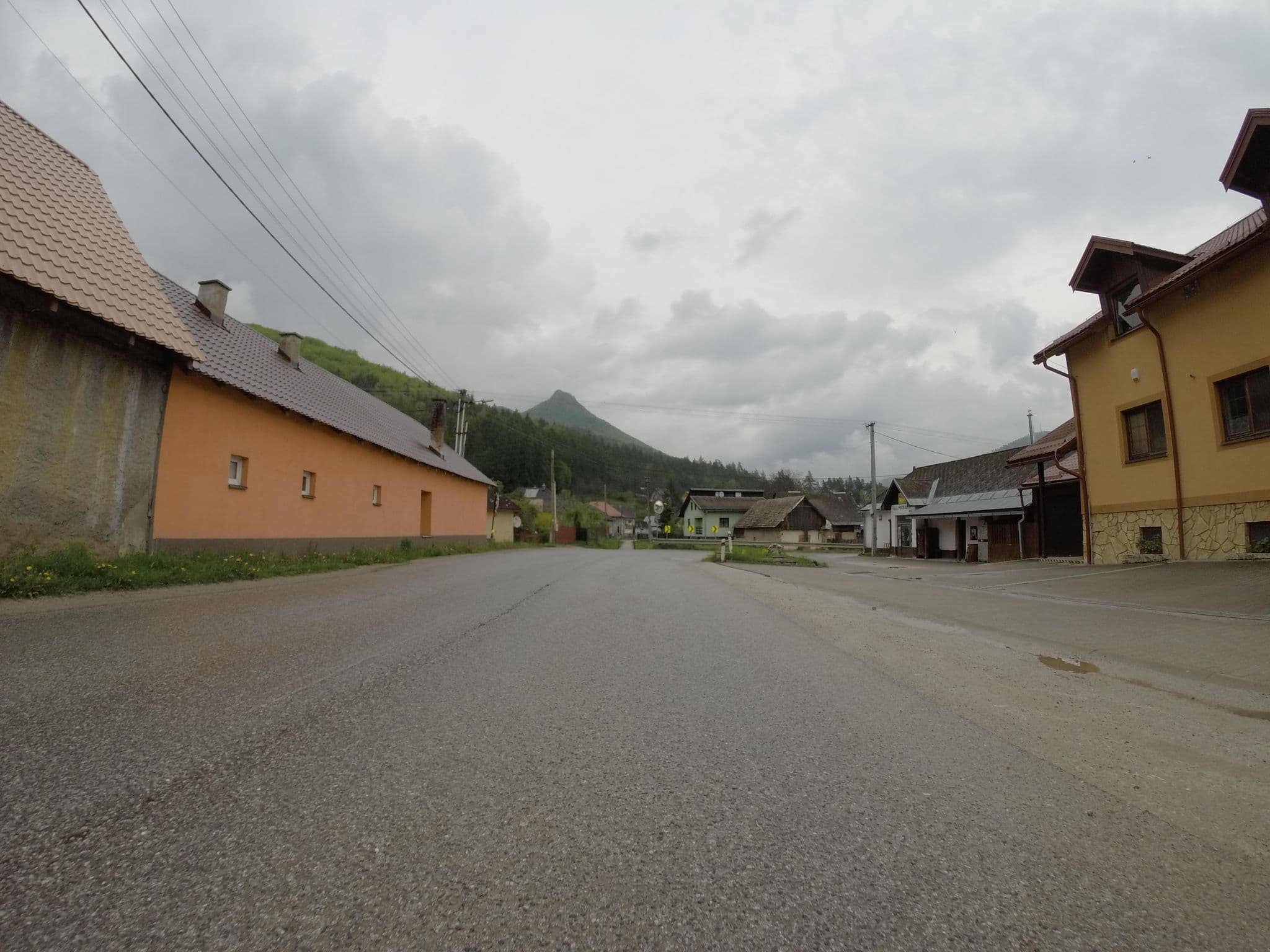 Street view near Penzion Lykovec, Revúca — © kayle (CC BY-SA · Mapillary)