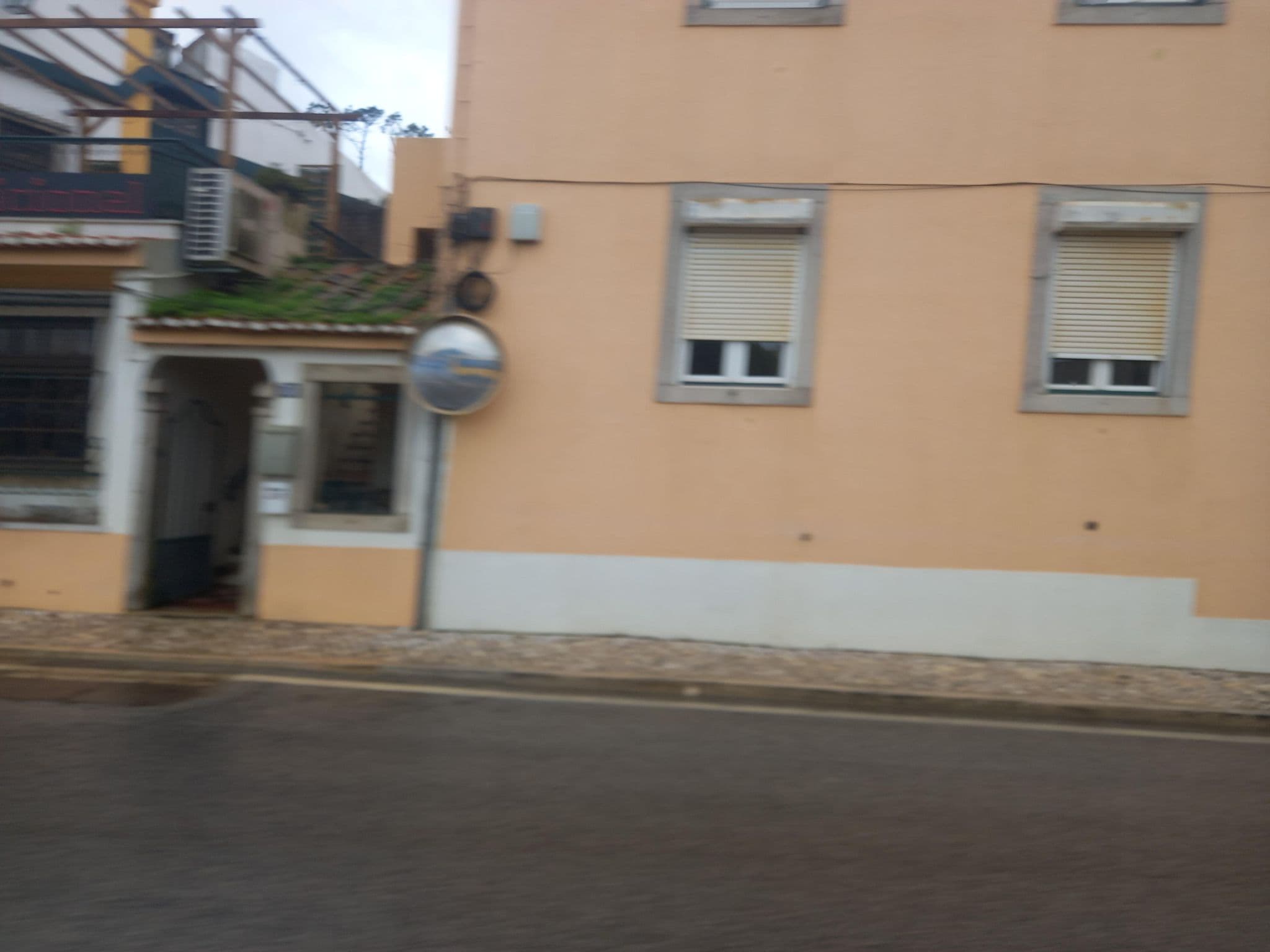 Street view near HappySintra GuestHouse, Sintra — © danielagos12 (CC BY-SA · Mapillary)