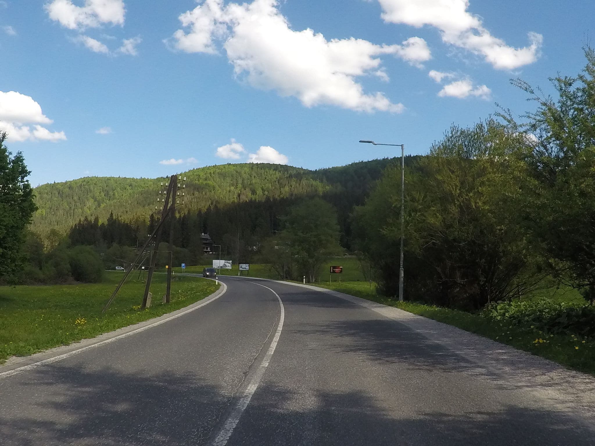 Street view near Penzion Stary Mlyn, Telgárt — © chrisbeddow (CC BY-SA · Mapillary)