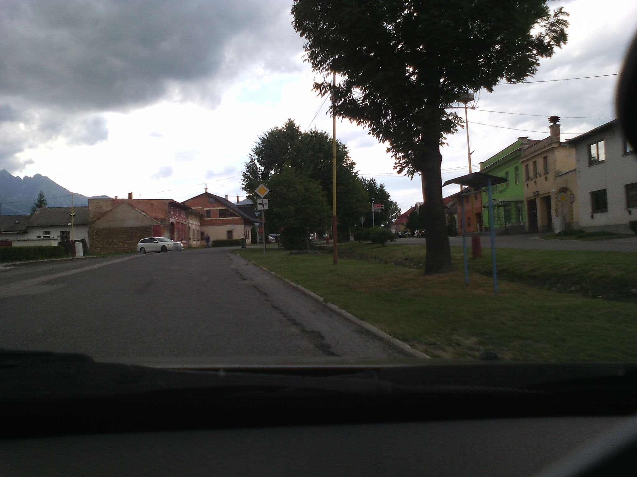 Street view near Penzión Víchrica, Huncovce — © domiss (CC BY-SA · Mapillary)
