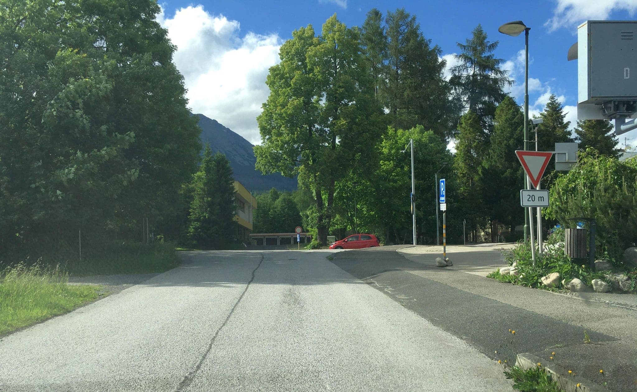Street view near Aplend Aparthotel Belveder, Vysoké Tatry — © istefanos (CC BY-SA · Mapillary)