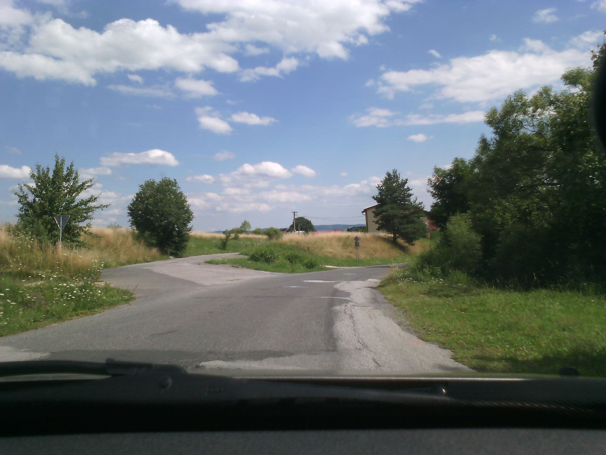 Street view near sokol plaza, Nová Lesná — © domiss (CC BY-SA · Mapillary)