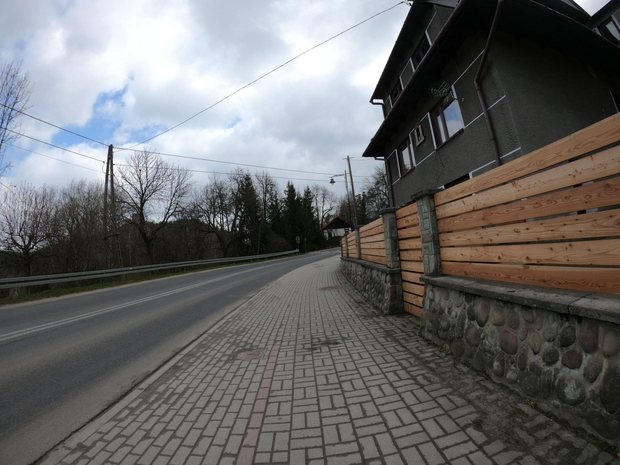Street view near Borzęcka-Grońska Anna. Wynajem pokoi, Spišská Stará Ves — © masterofnoroad (CC BY-SA · Mapillary)