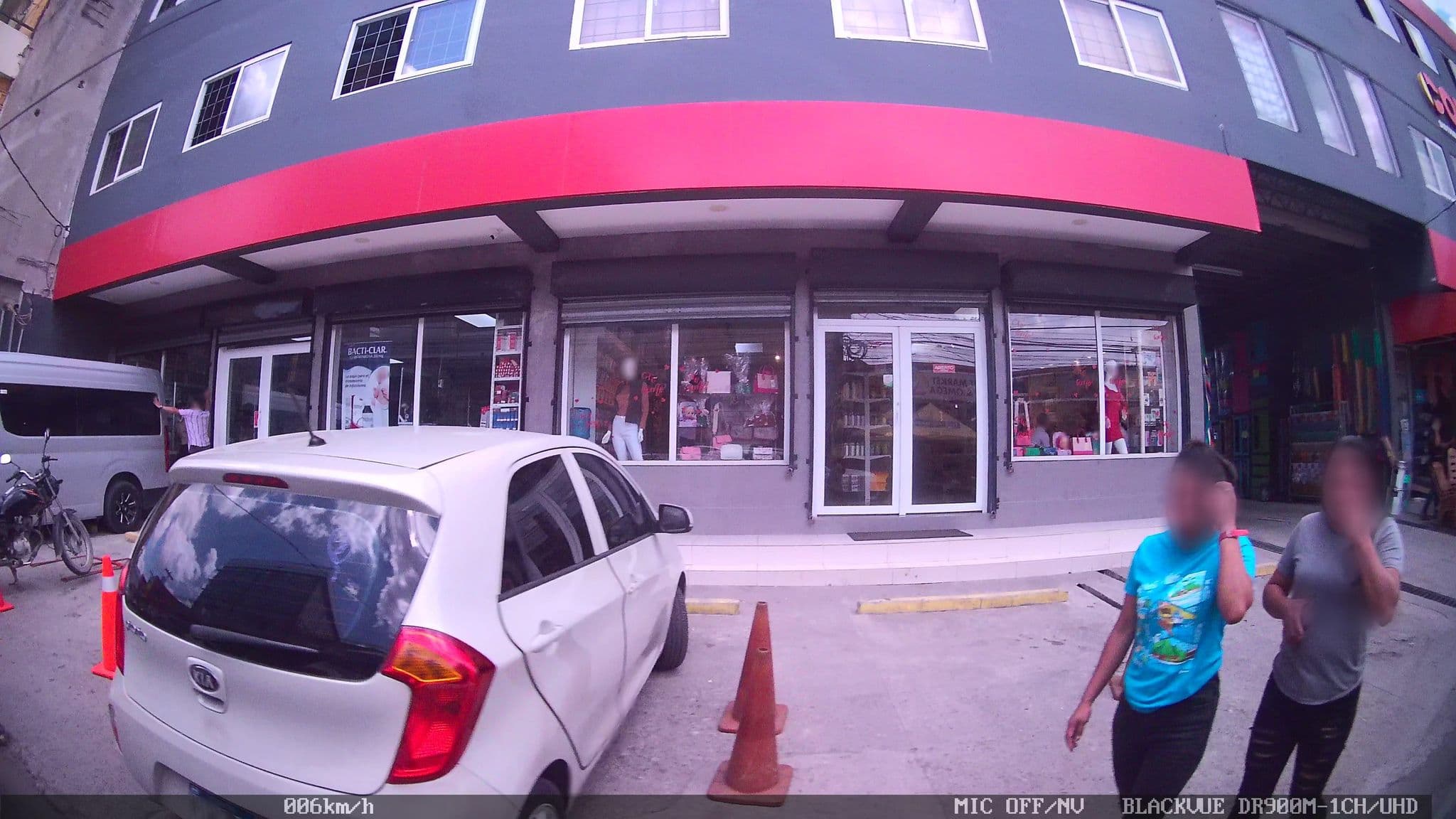 Street view near Hotel Terraza, San Pedro Sula — © kaart_4 (CC BY-SA · Mapillary)