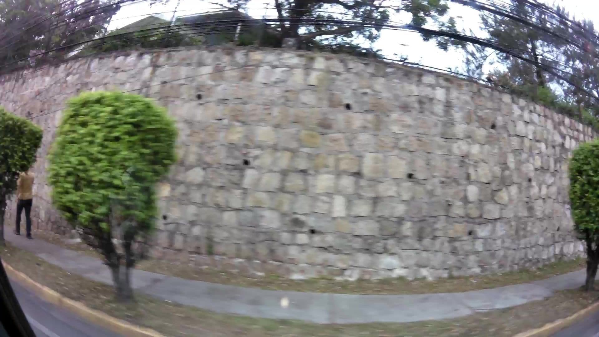 Street view near ApartHotel. Guijarros, Tegucigalpa — © kaartcam (CC BY-SA · Mapillary)