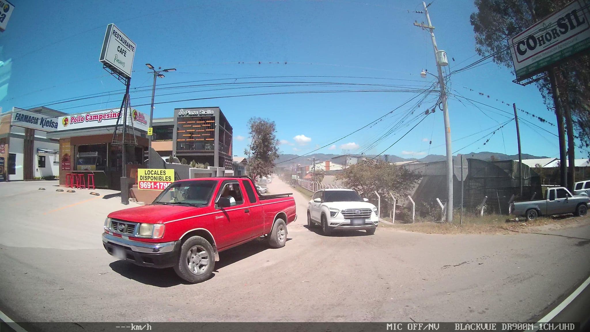 Street view near Hotel Atlántico, Siguatepeque — © kaart_4 (CC BY-SA · Mapillary)