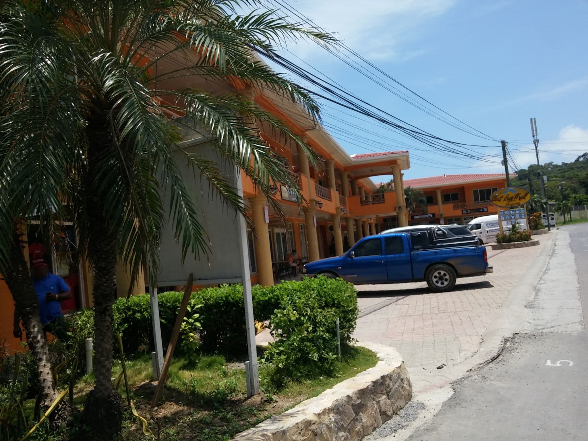 Street view near West Bay Bed and Breakfast, Sandy Bay — © elotrojames (CC BY-SA · Mapillary)