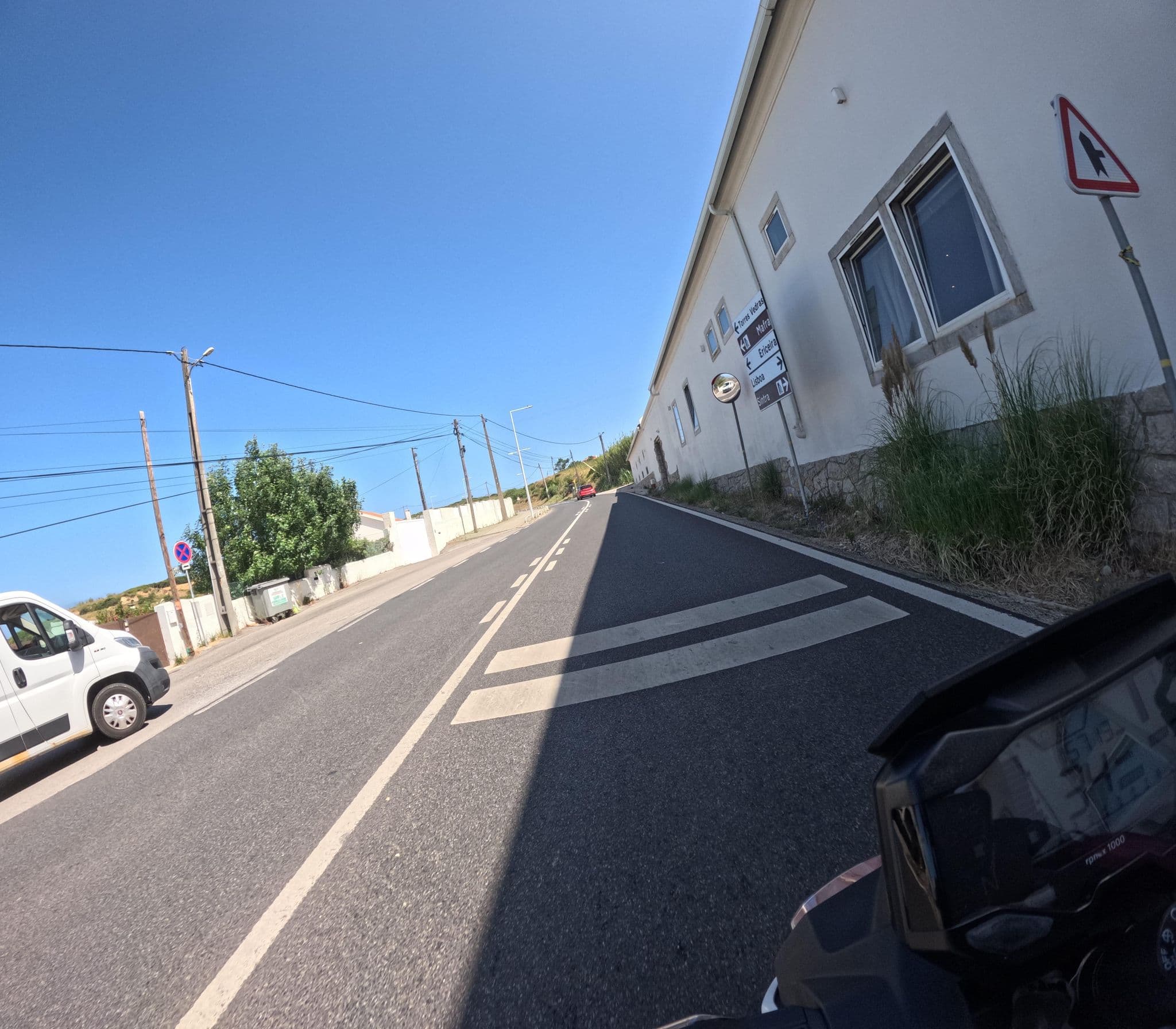 Street view near Lapoint Surf Camp, Ericeira — © danielagos12 (CC BY-SA · Mapillary)