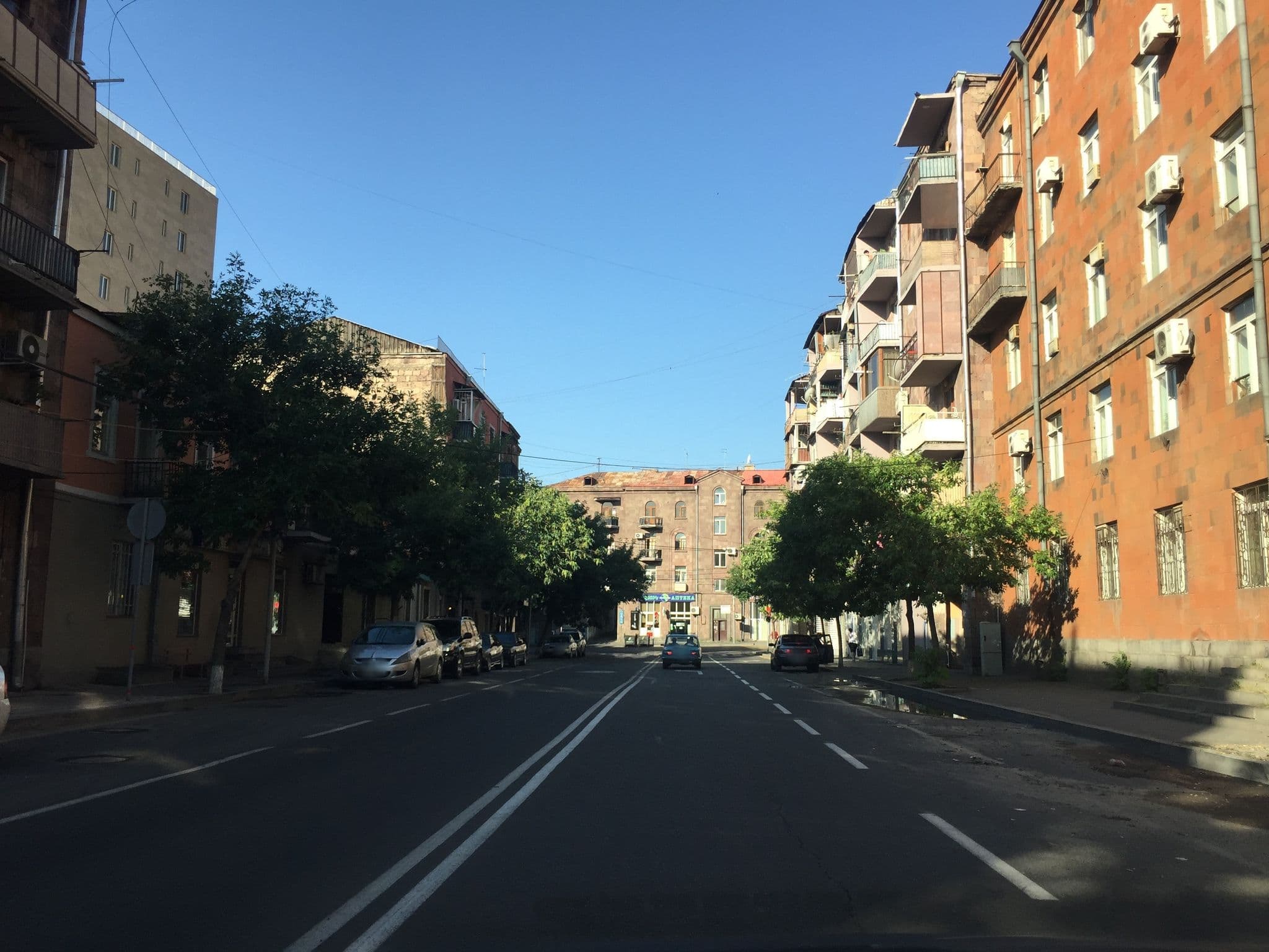 Street view near Hayasa Hotel Yerevan, Yerevan — © thepriben (CC BY-SA · Mapillary)