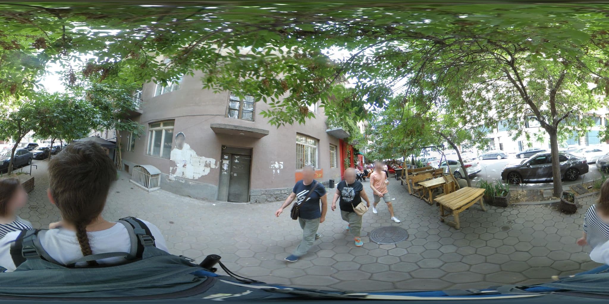 Street view near Երեւան, Kentron — © vlivyur (CC BY-SA · Mapillary)