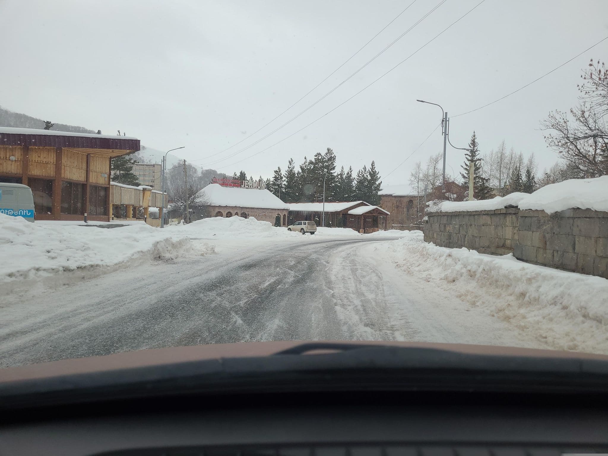 Street view near Ani Hotel, Jermuk — © noktoborus (CC BY-SA · Mapillary)