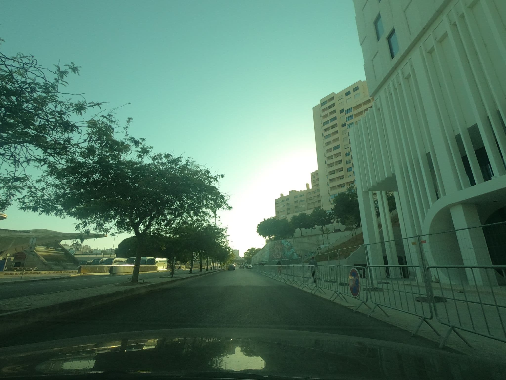 Street view near Hotel Moxy Lisboa Oriente, Parque das Nações — © filohipo (CC BY-SA · Mapillary)