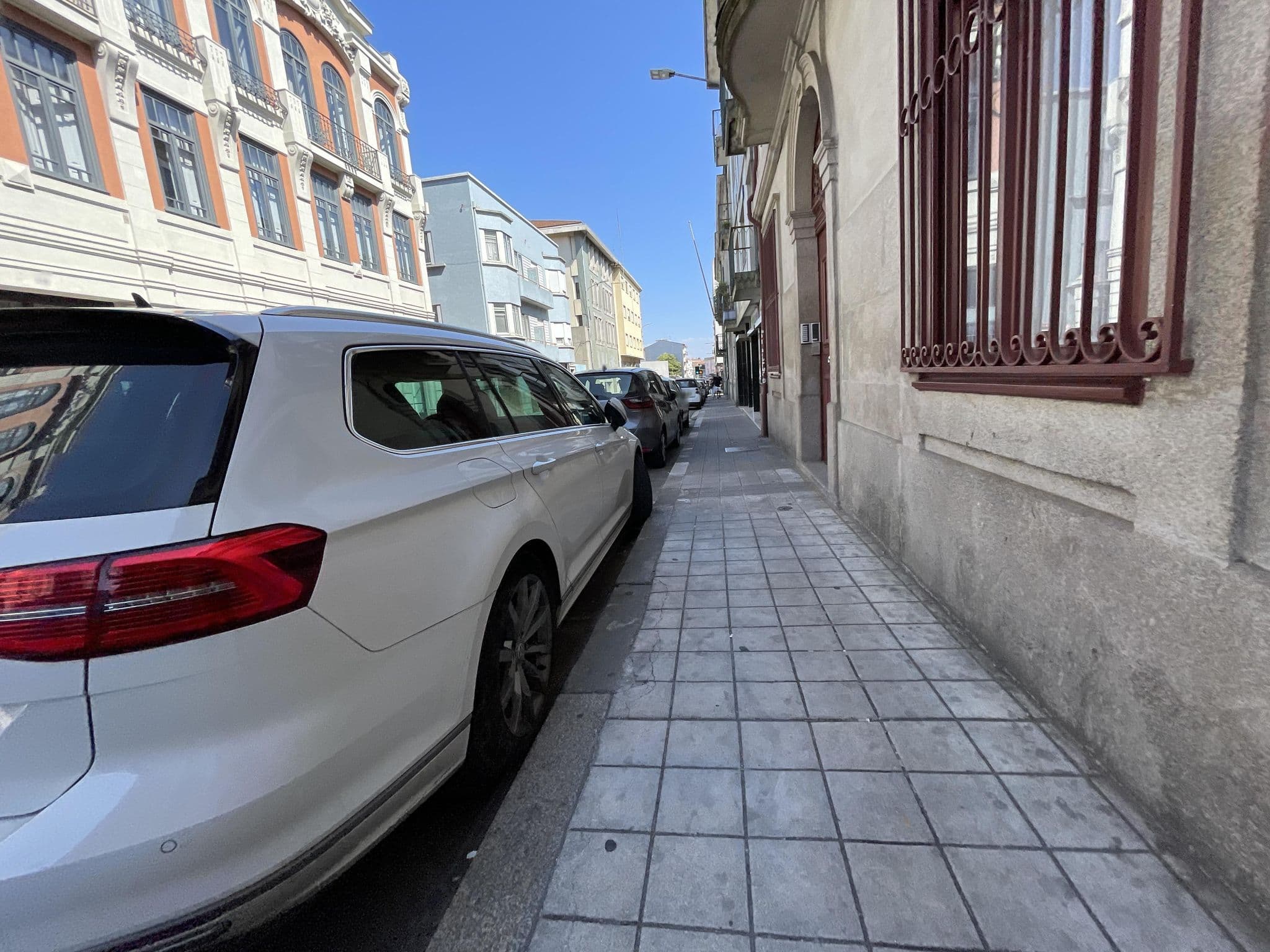 Street view near Thomaz Palace, Porto