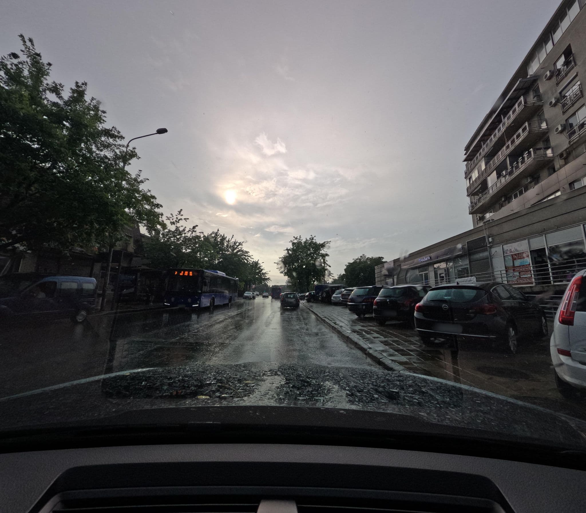 Street view near villa natural wood, Filmski Grad — © Cakalovski (CC BY-SA · Mapillary)