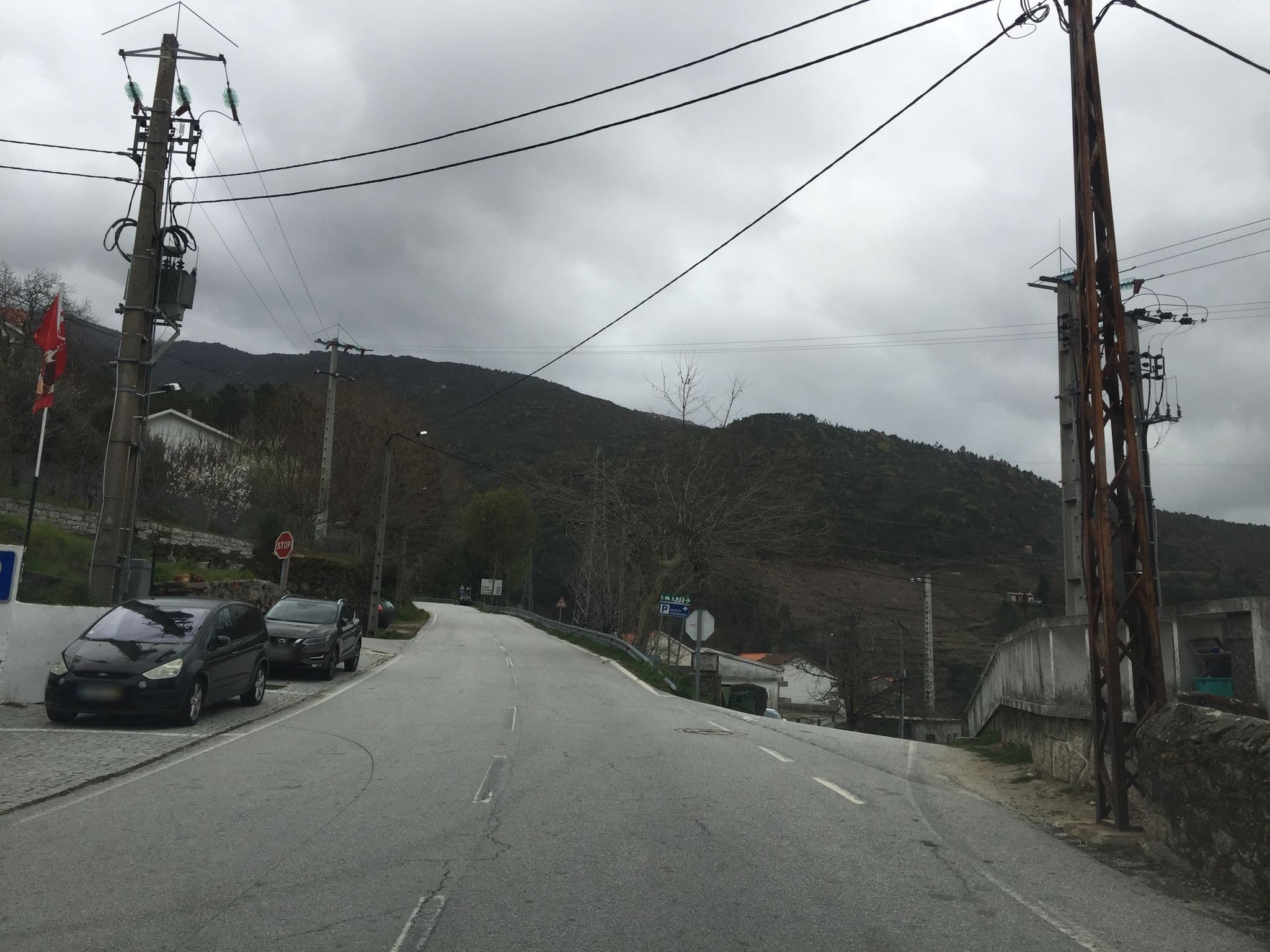 Street view near Casa da Fonte Sagrada, Loriga — © ptmap (CC BY-SA · Mapillary)
