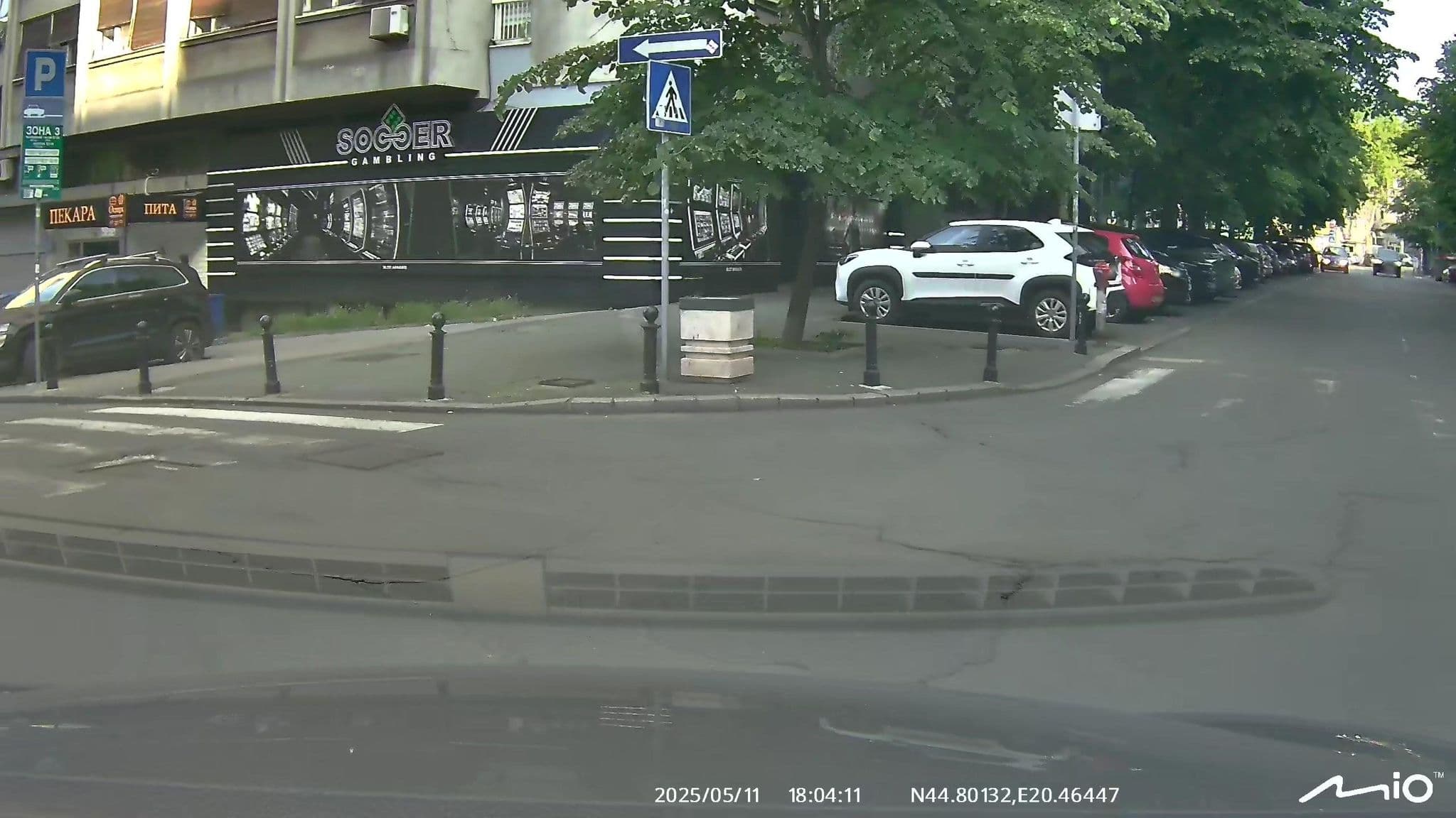 Street view near Apartmani Jevtić, Belgrade — © puky (CC BY-SA · Mapillary)