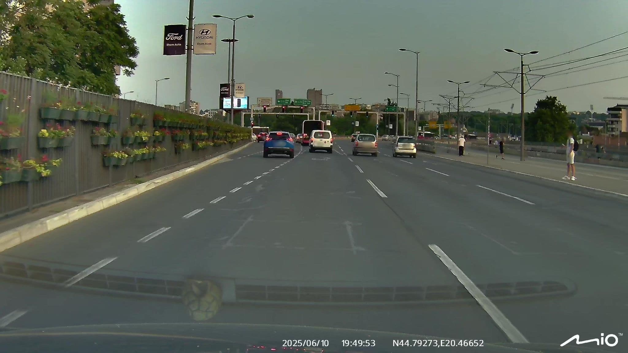 Street view near Spledid, Belgrade — © puky (CC BY-SA · Mapillary)