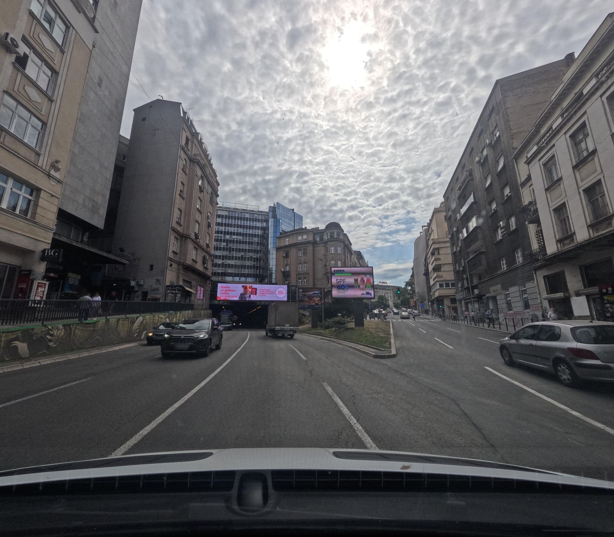Street view near Metropoliten Hotel, Belgrade — © Cakalovski (CC BY-SA · Mapillary)