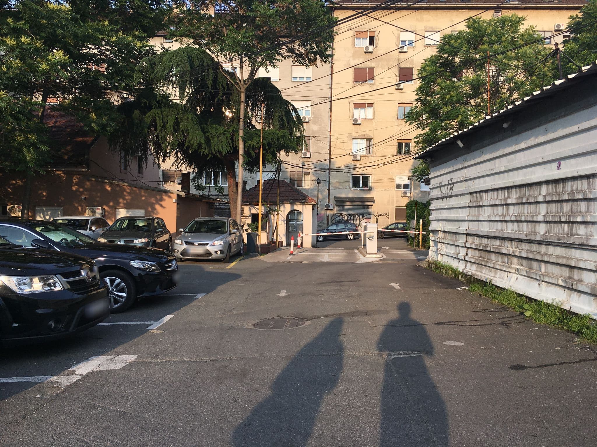 Street view near Hotel Nb Skadarlija, Belgrade — © kolen (CC BY-SA · Mapillary)