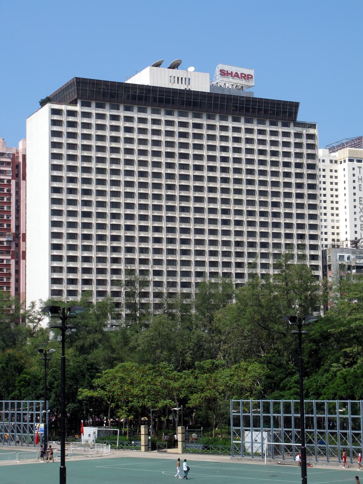 The Park Lane Hong Kong a Pullman Hotel (via Wikimedia Commons, CC BY 3.0)