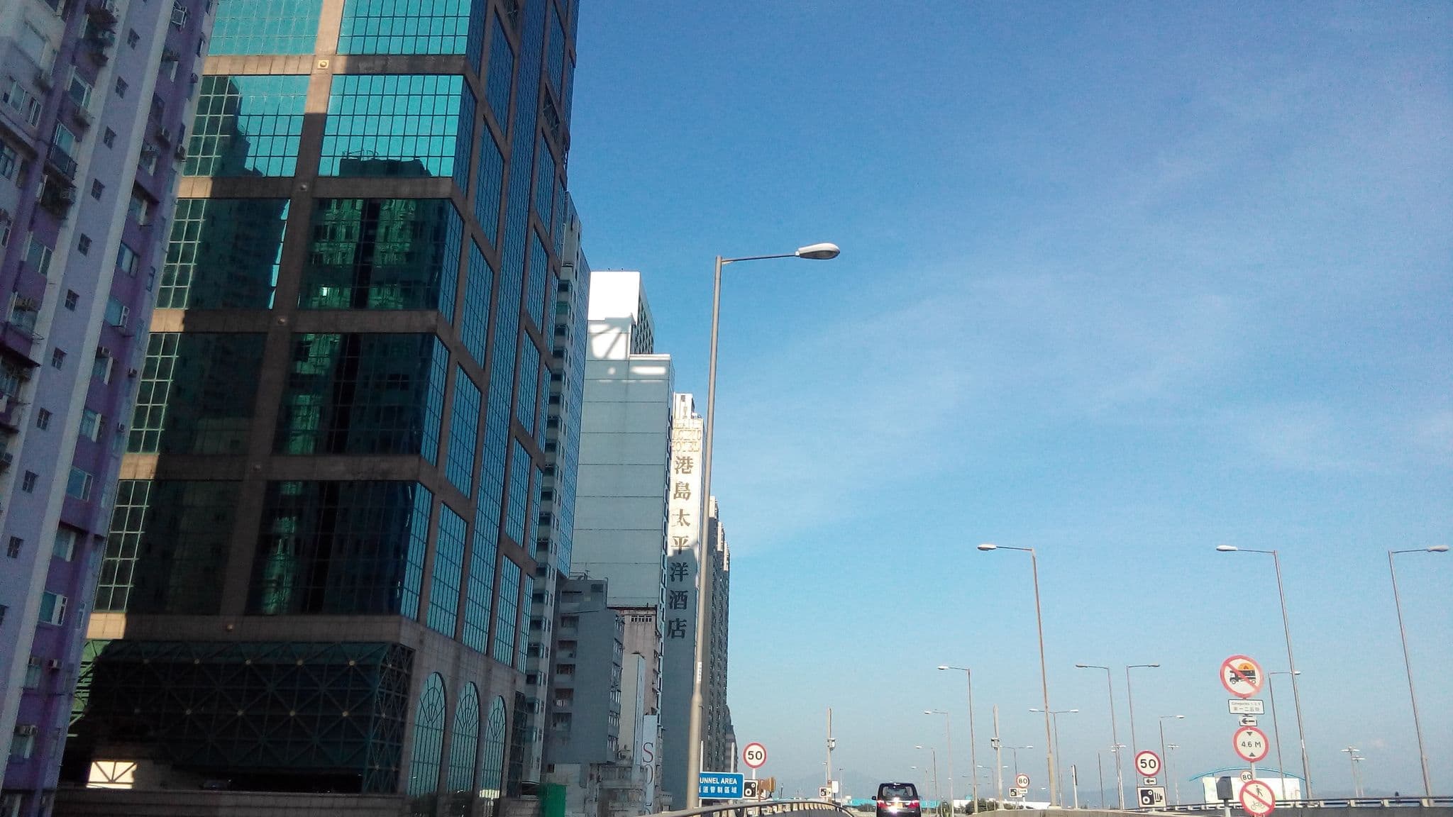 Street view near Butterfly on Waterfront, Victoria — © avikdor (CC BY-SA · Mapillary)