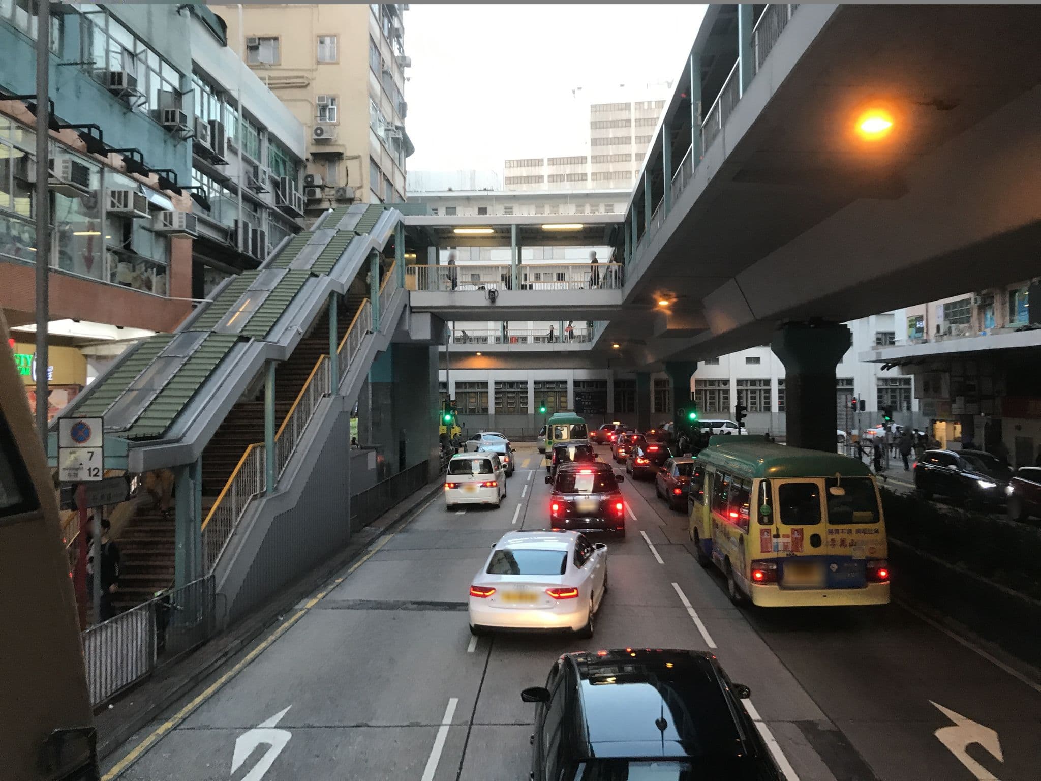 Street view near 歐洲小築, Mong Kok — © jc86035 (CC BY-SA · Mapillary)