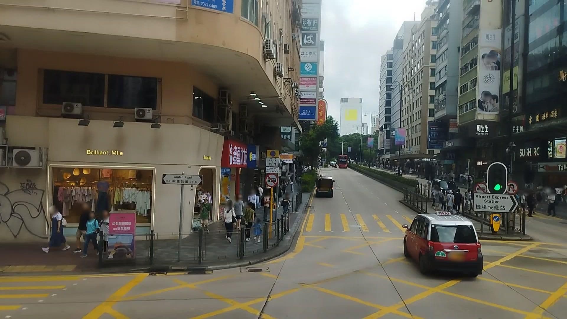 Street view near Lap Shun Hostel 立信賓館, Jordan — © kingkingHK (CC BY-SA · Mapillary)