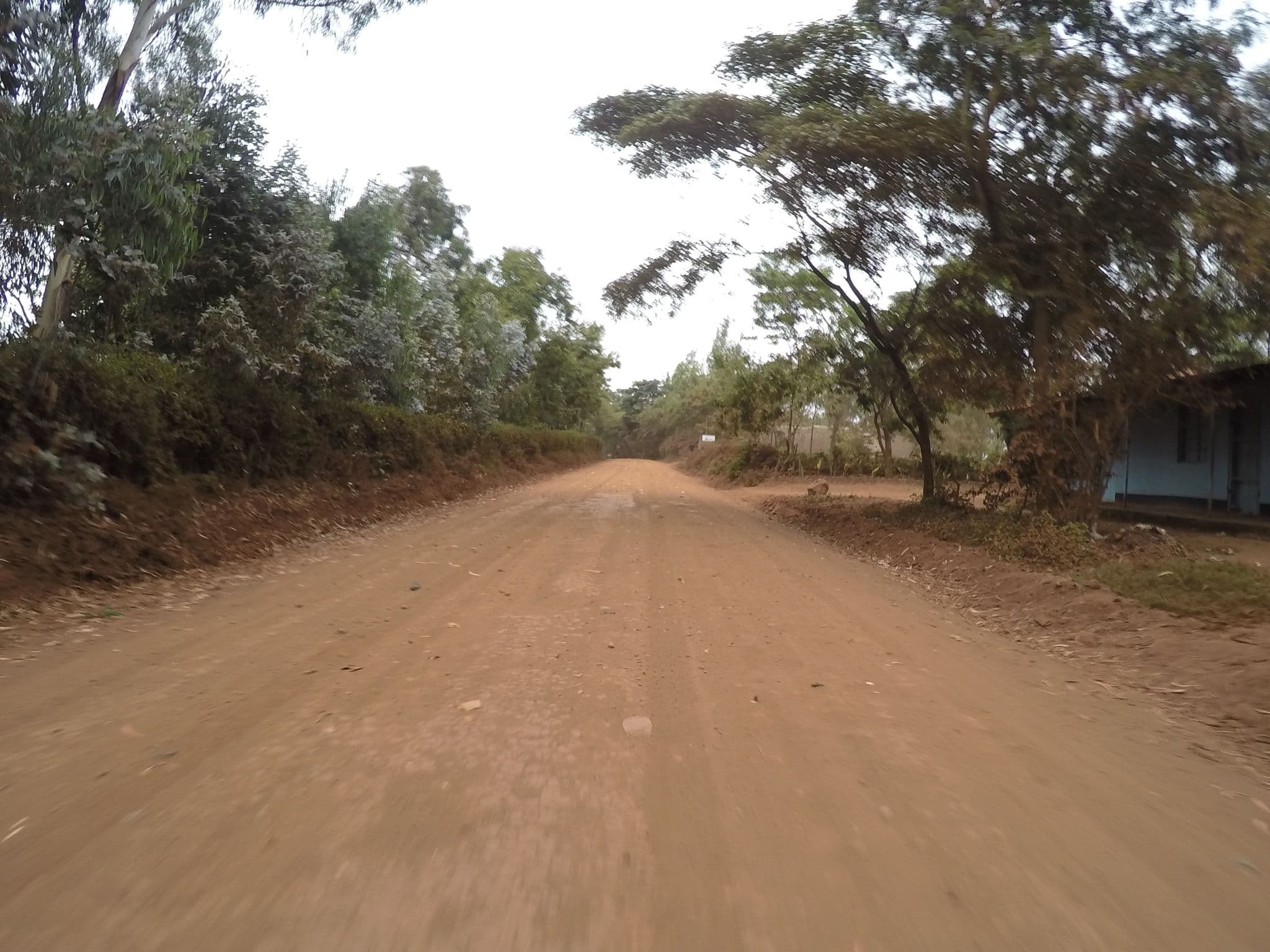 Street view near Enyati lodge, Kiratu — © rkiselev (CC BY-SA · Mapillary)
