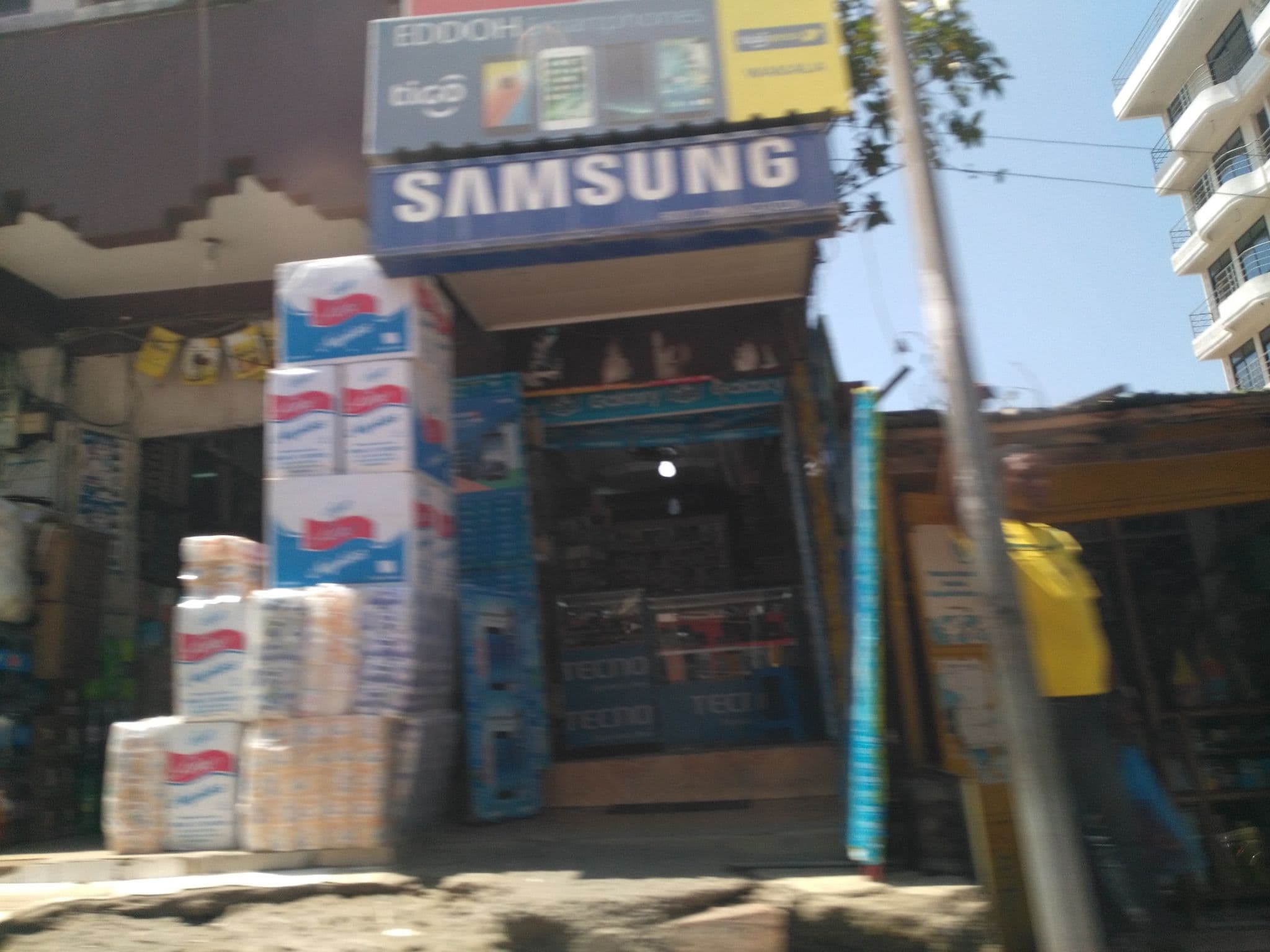 Street view near Holmand Hotel And Tours, Mwanza — © ralebipim (CC BY-SA · Mapillary)