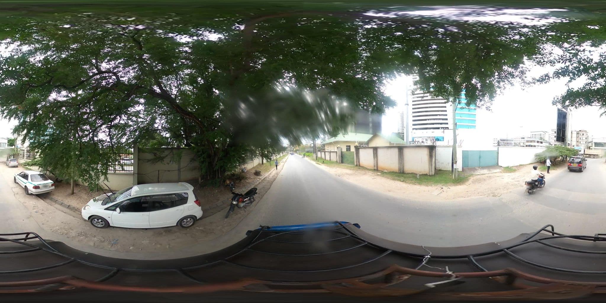 Street view near Crowne Plaza, Dar es Salaam — © OMDTZ1 (CC BY-SA · Mapillary)