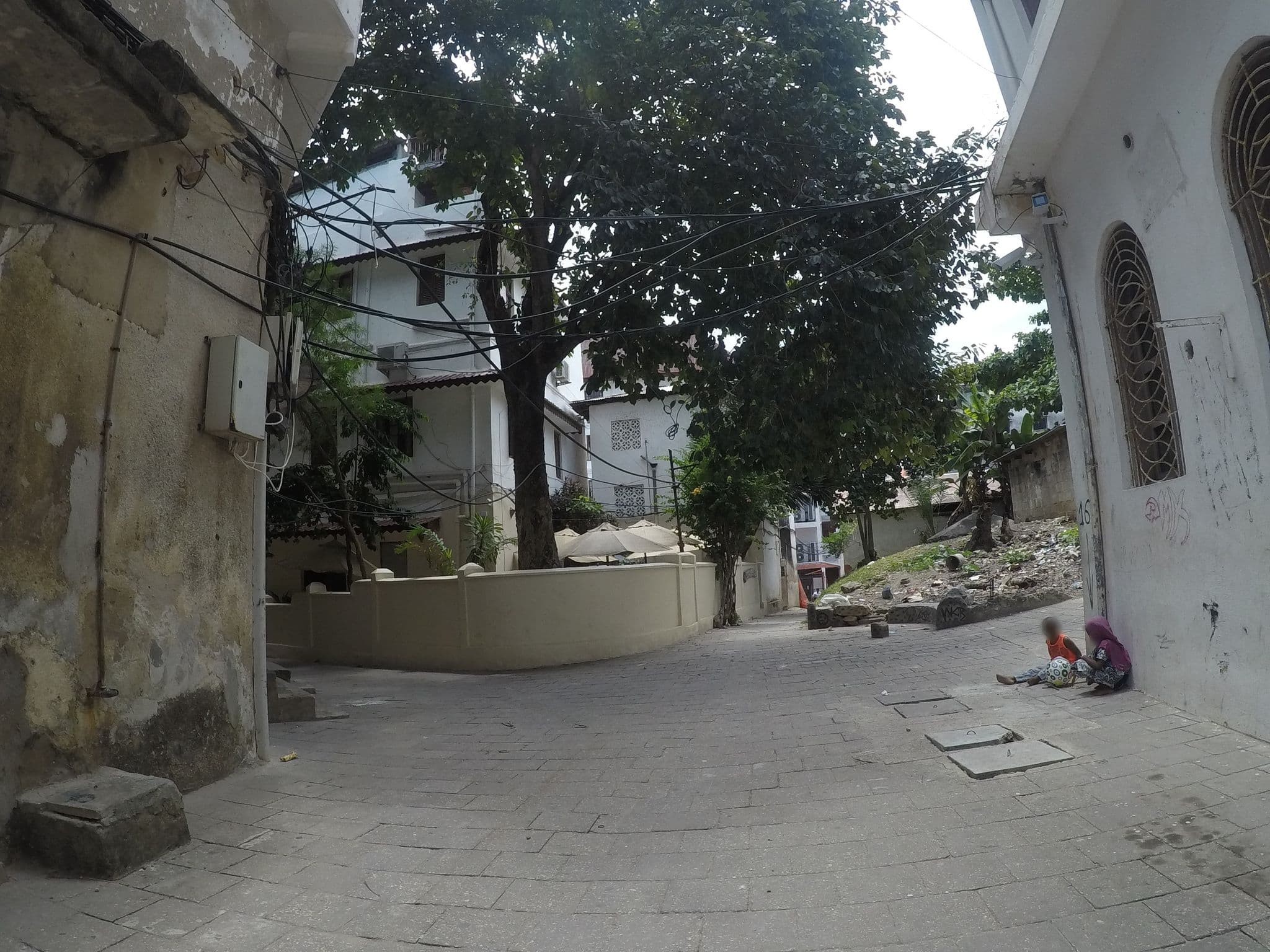 Street view near Shaba Hotel, Zanzibar — © eneerhut (CC BY-SA · Mapillary)