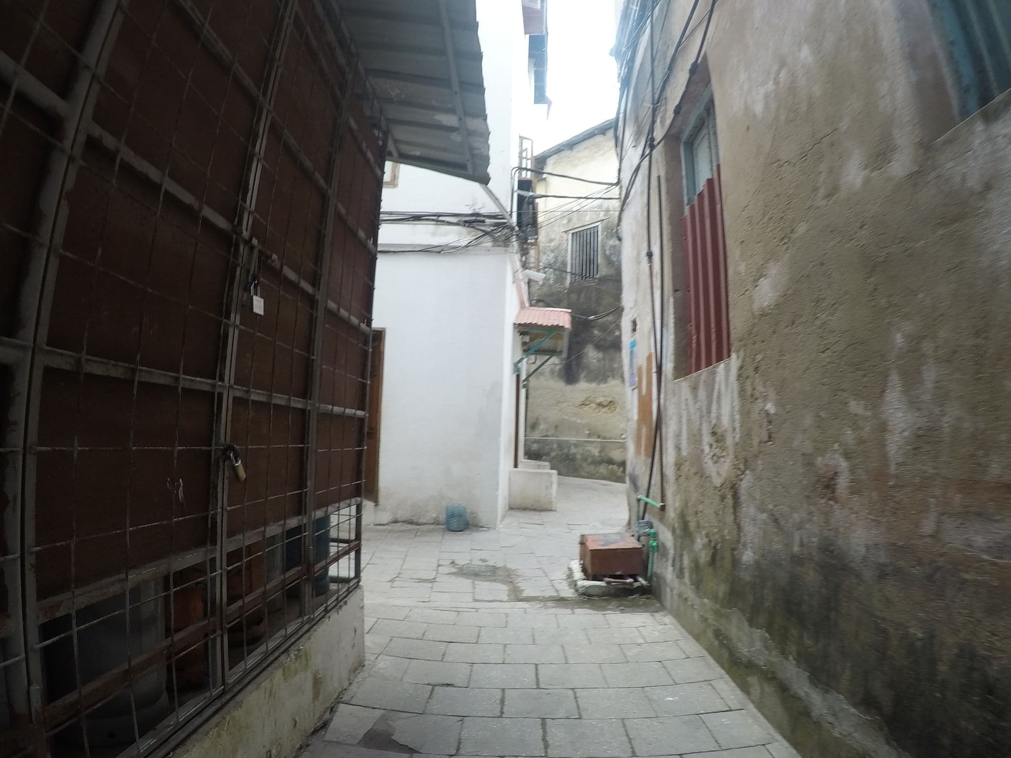 Street view near DoubleTree By Hilton Zanzibar - Stone Town, Zanzibar — © eneerhut (CC BY-SA · Mapillary)
