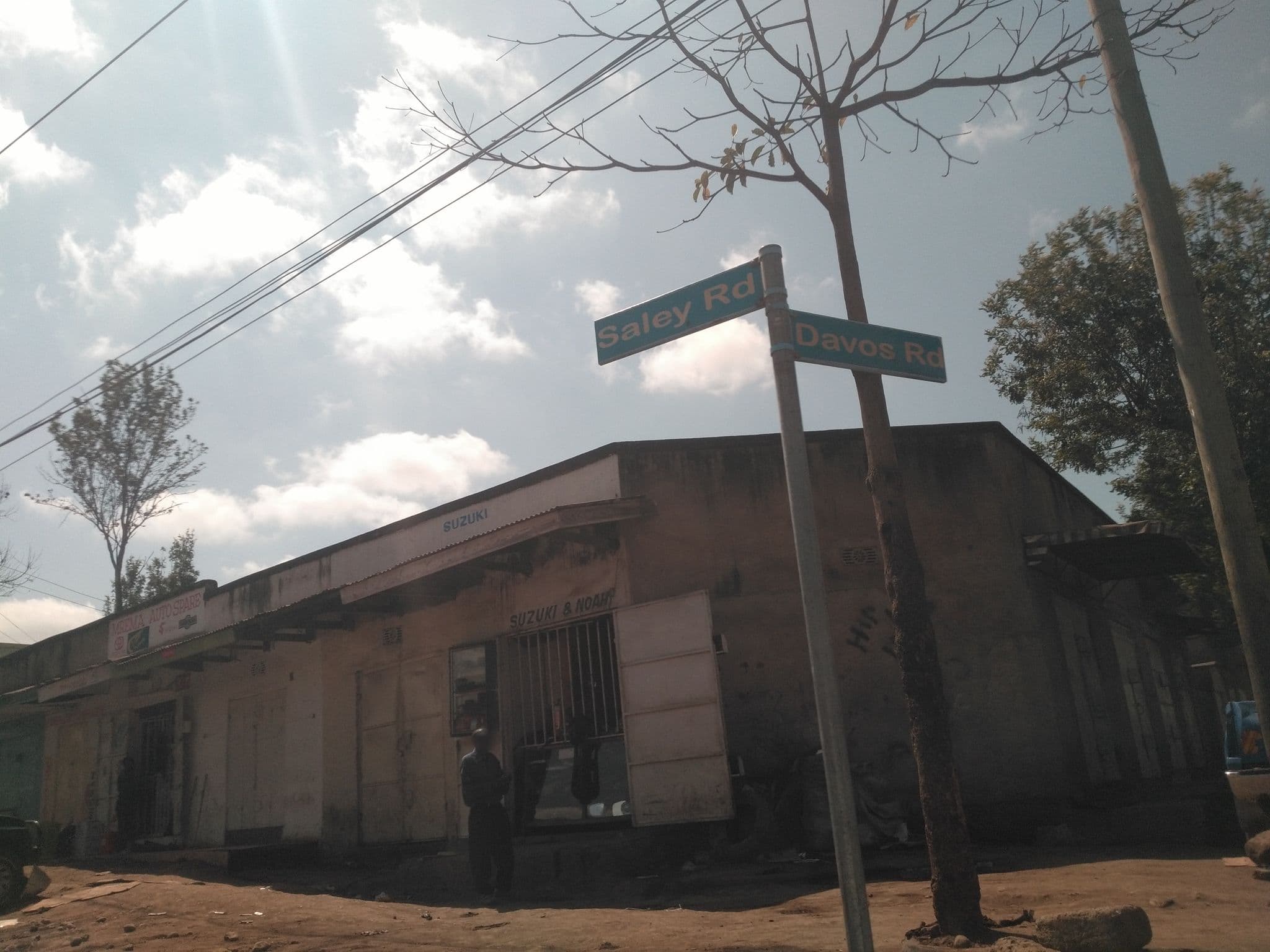 Street view near William Hotel, Arusha — © ralebipim (CC BY-SA · Mapillary)