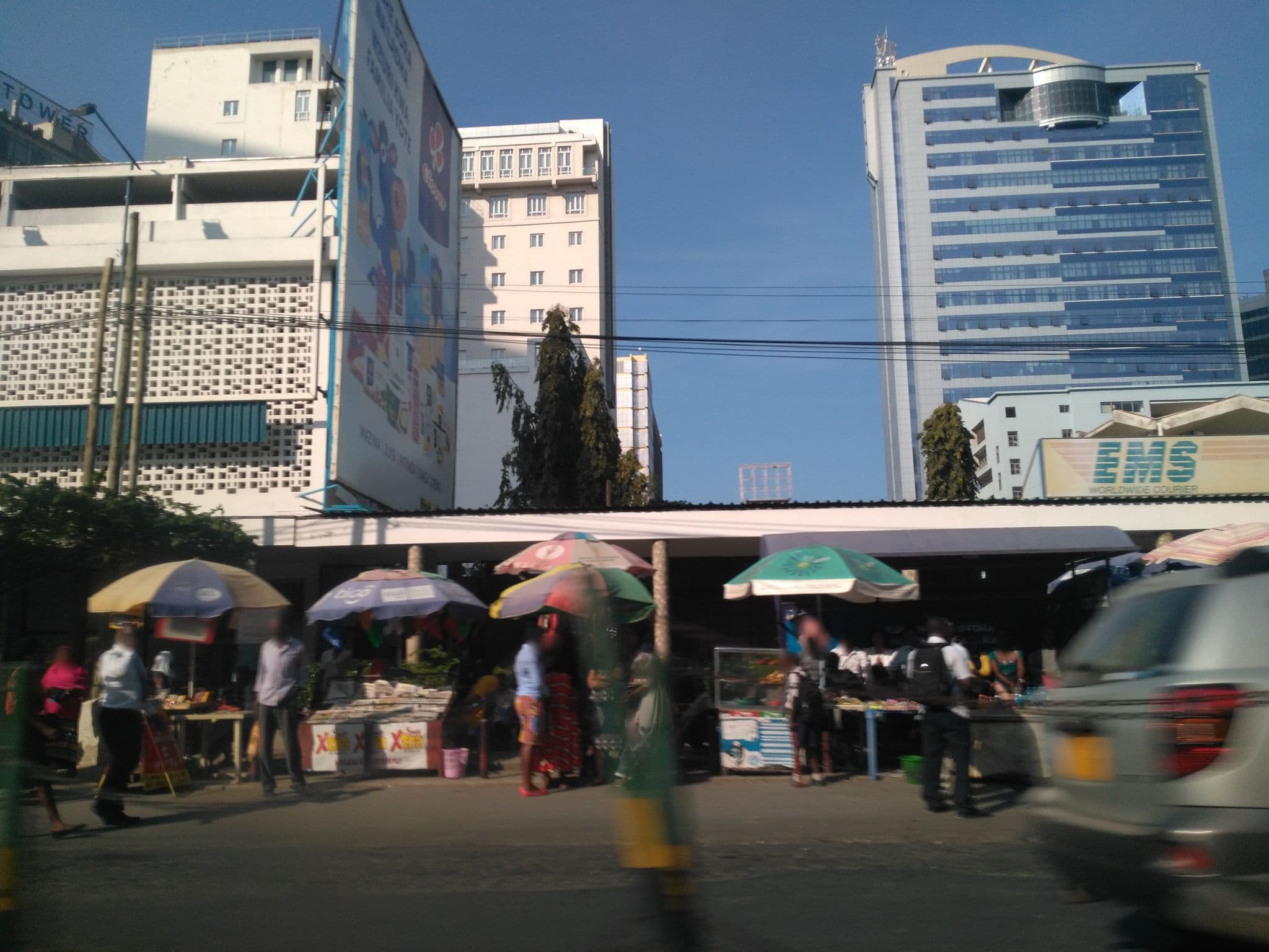 Street view near Onomo Hotel, Dar es Salaam — © ralebipim (CC BY-SA · Mapillary)