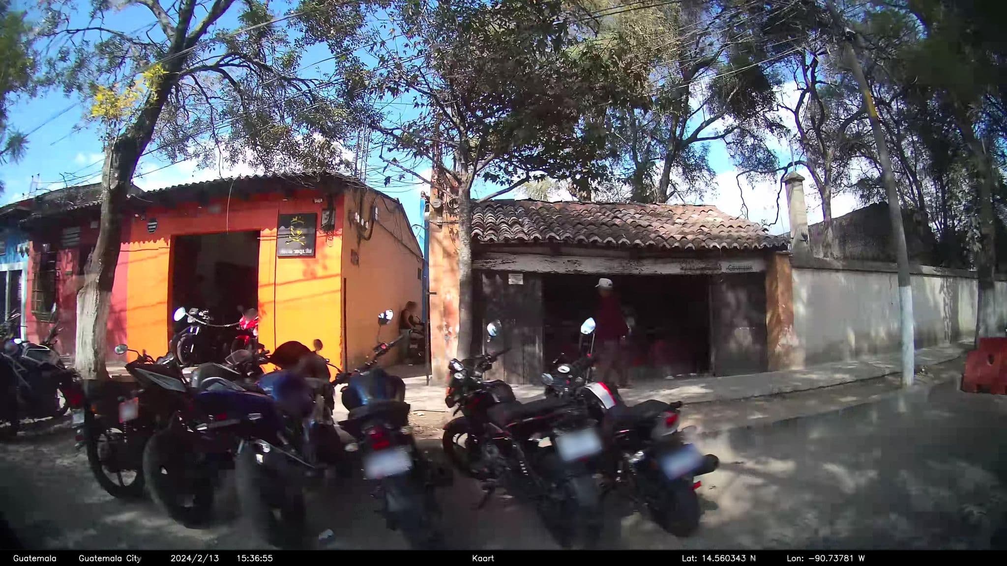 Street view near Hotel Descanso Cultural No.1, Antigua Guatemala — © kaart_2 (CC BY-SA · Mapillary)