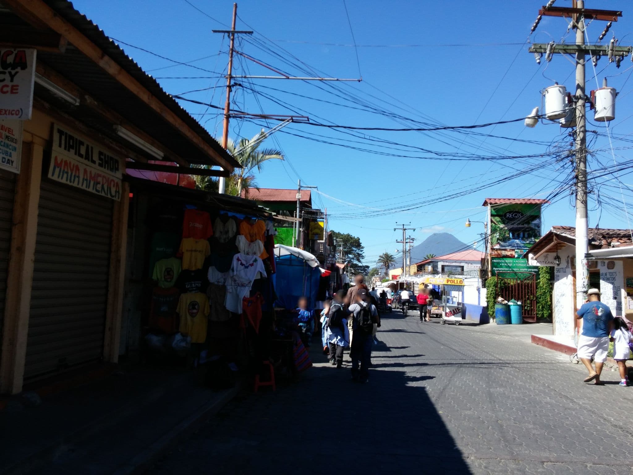 Street view near Hotel Regis Panajachel, Panajachel — © elotrojames (CC BY-SA · Mapillary)
