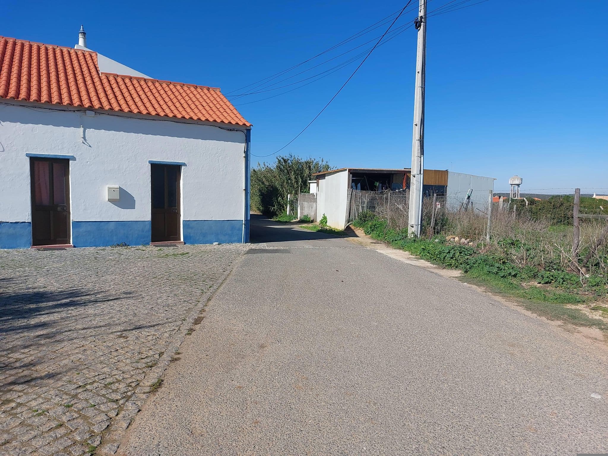 Street view near Casa do Tonel, Sagres — © christian_plus1 (CC BY-SA · Mapillary)