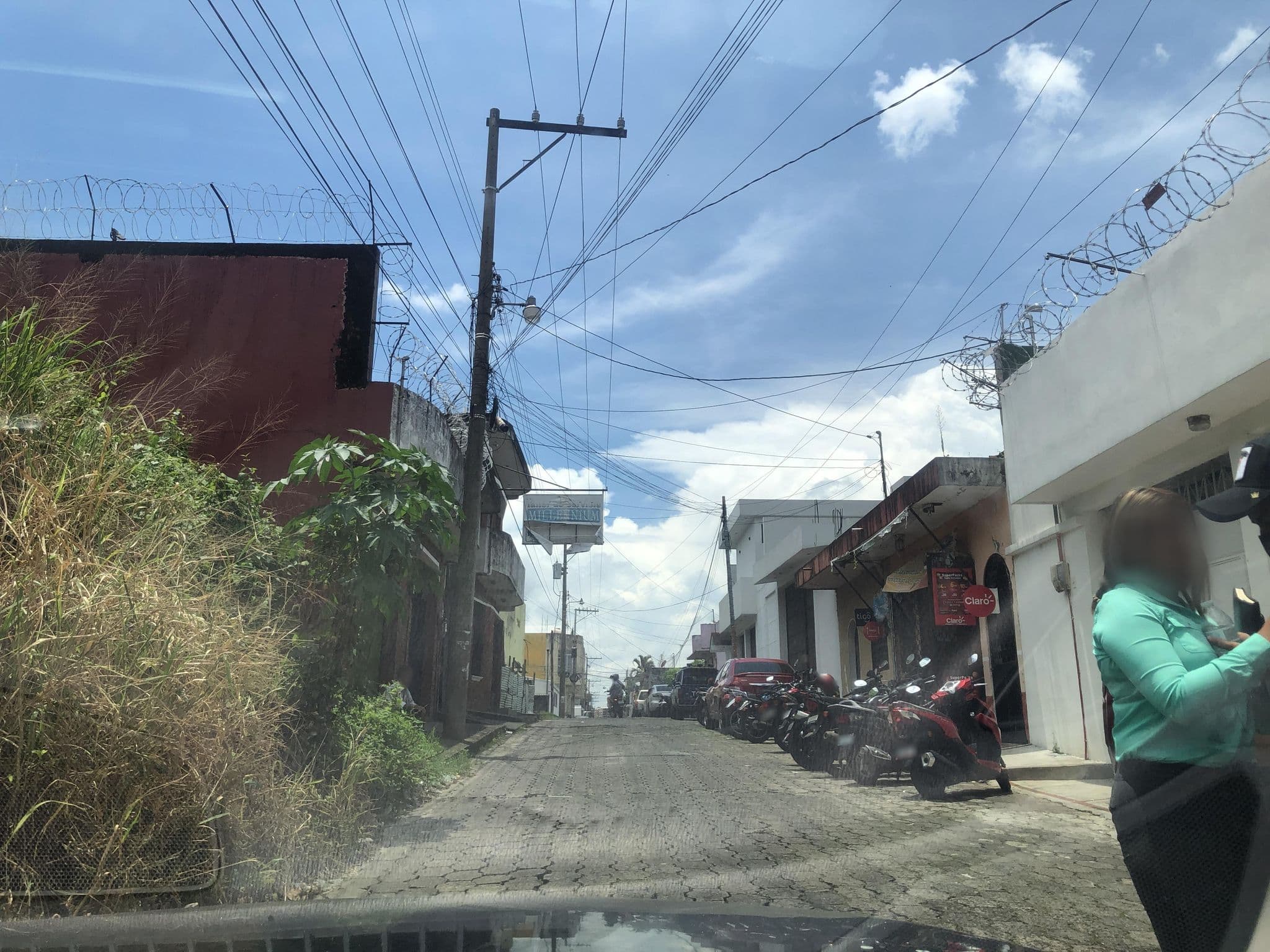 Street view near Hotel Las Conchitas, Coatepeque — © joseand97 (CC BY-SA · Mapillary)